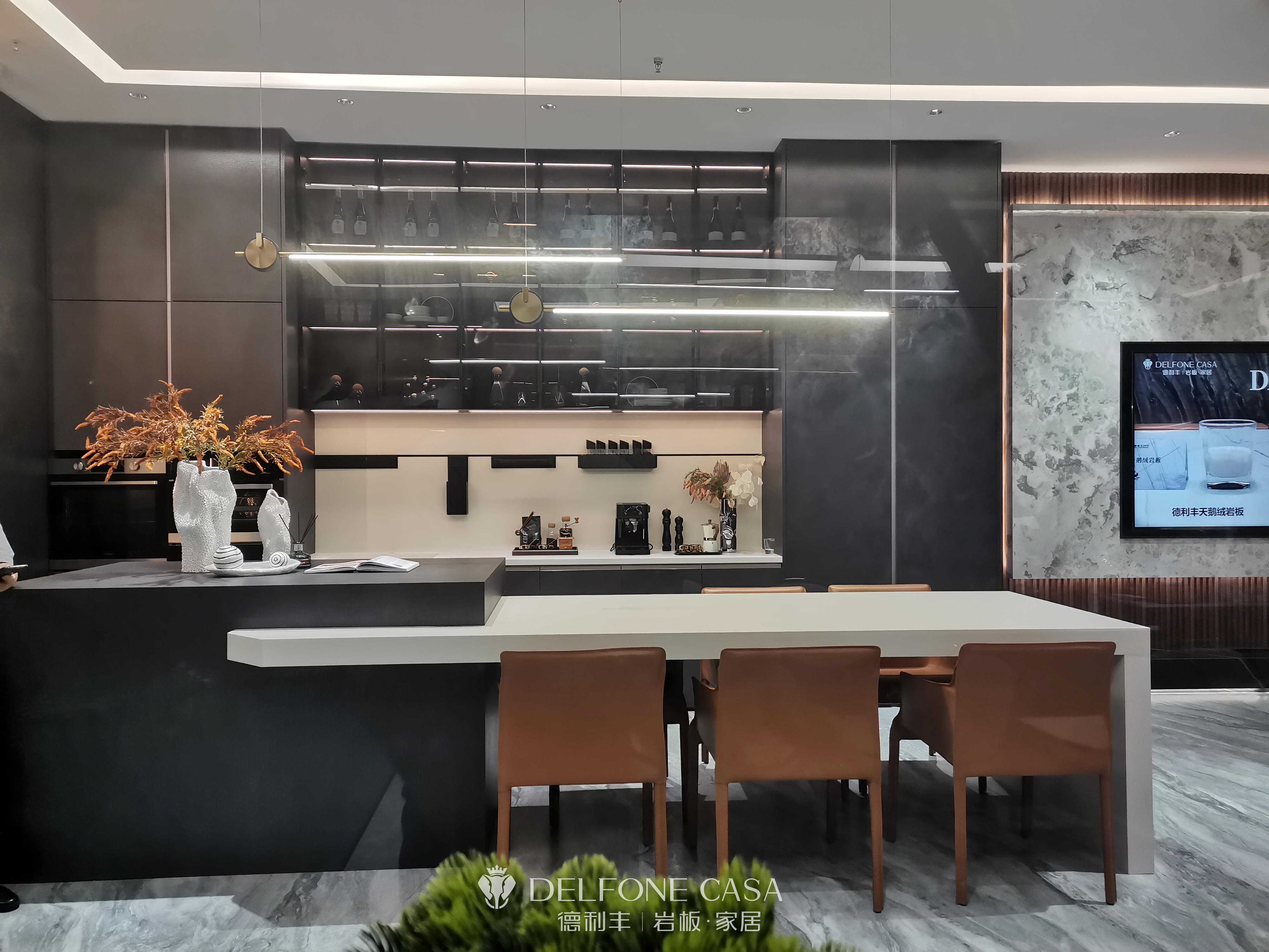 新店速遞 | 德利豐廣州巖板展館，打造輕奢大氣的質感家居(圖4)