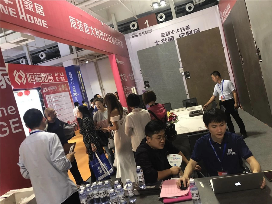 客似云來(lái),德利豐家居成甘肅藍(lán)裝家博會(huì)貴寵!(圖5) 客似云來(lái),德利豐家居成甘肅藍(lán)裝家博會(huì)貴寵!(圖5)