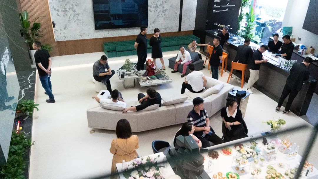 德利豐寧波旗艦店盛大開業 | 以設計之名，巖造家居美學(圖25)
